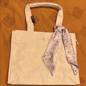 Elegant Tote Bag with Floral Scarf